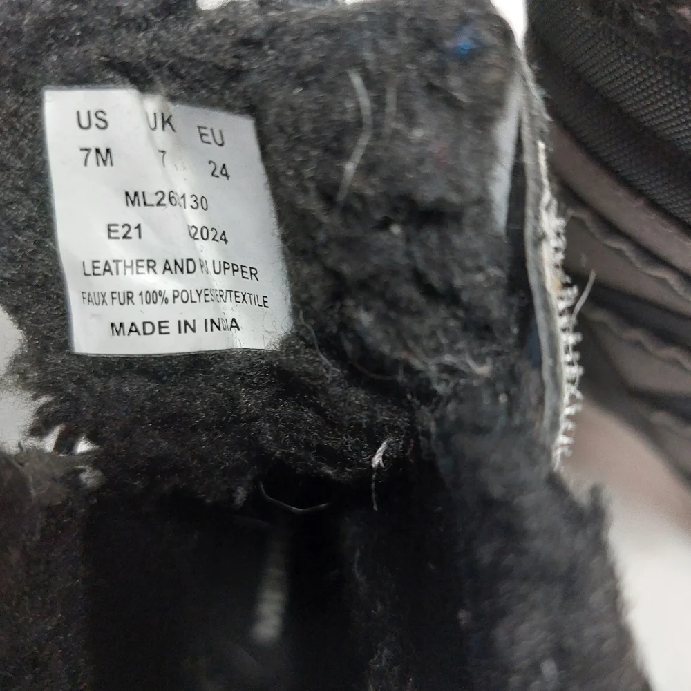 Merrell Baby boy Winter Snow Boots Size 7M Black Gray Faux Fur